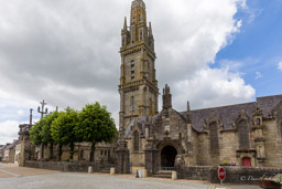 Enclos paroissial de Lampaul Guimiliau