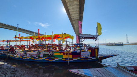 A la recherche des dauphins sur le Brahmapoutre