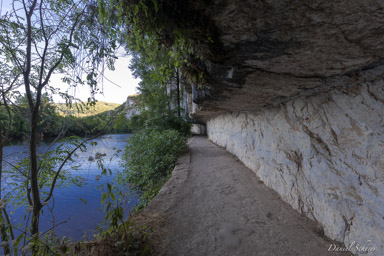 Vallée du Lot  chemin de halage