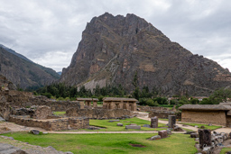 OLLANTAYTAMBO.    