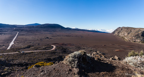 Le Piton de la Fournaise   La Plaine des Sables