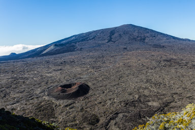 Le Piton de la Fournaise   Formica Leo