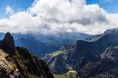Mafate   vue du Maîdo
