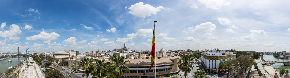 Panorama de Seville depuis la Torre del Oro  